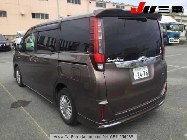 toyota noah 2014 CFJ1654085 image 2