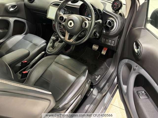 smart fortwo-coupe 2018 CFJ1430566 image 2