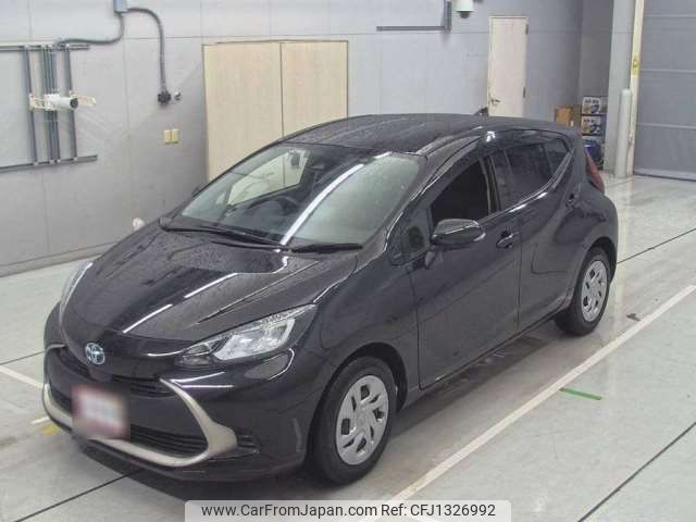 toyota aqua 2023 -TOYOTA--AQUA 6AA-MXPK11--MXPK11-2111557---TOYOTA--AQUA 6AA-MXPK11--MXPK11-2111557- image 1