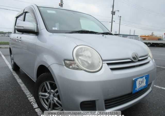 toyota sienta 2009 CFJ1815210 image 1