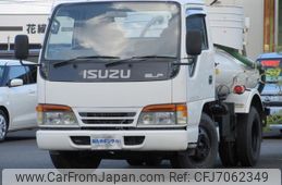 isuzu-elf-truck-1996-12691-car_a88f7b02-452d-48e5-bf03-c66b2730354c