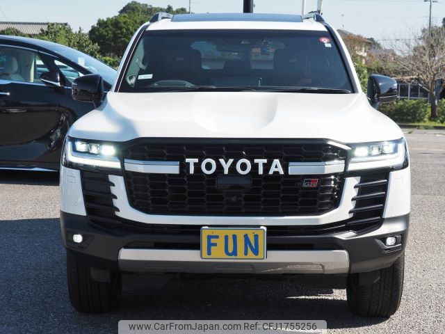 toyota land-cruiser-wagon 2023 CFJ1755256 image 2