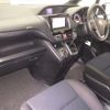 toyota noah 2022 CFJ1474248 image 5