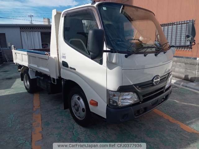 hino dutro 2017 -HINO--Hino Dutoro TPG-XZU620T--XZU620T-0013050---HINO--Hino Dutoro TPG-XZU620T--XZU620T-0013050- image 1