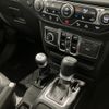 jeep wrangler 2021 quick_quick_JL20L_1C4HJXLN2MW738630 image 18