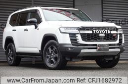 toyota land-cruiser 2024 CFJ1682972