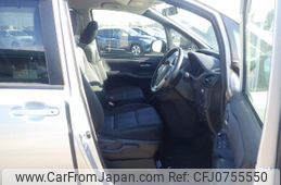 toyota voxy 2014 NIKYO_FX41287