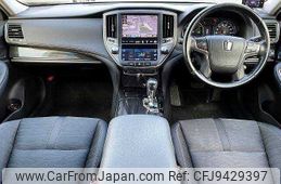 toyota crown 2013 504928-917512