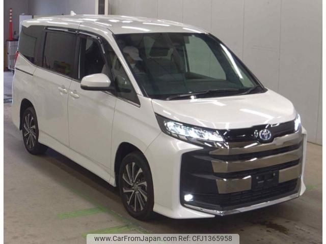 toyota noah 2022 quick_quick_6AA-ZWR95W_ZWR95-0009113 image 1