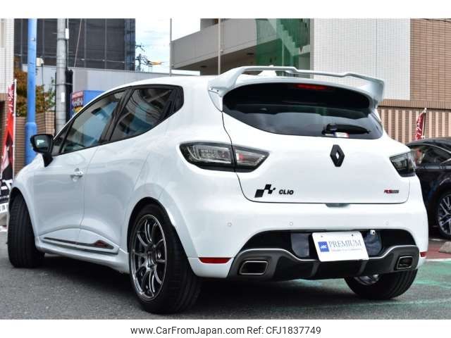 renault lutecia 2017 CFJ1837749 image 2
