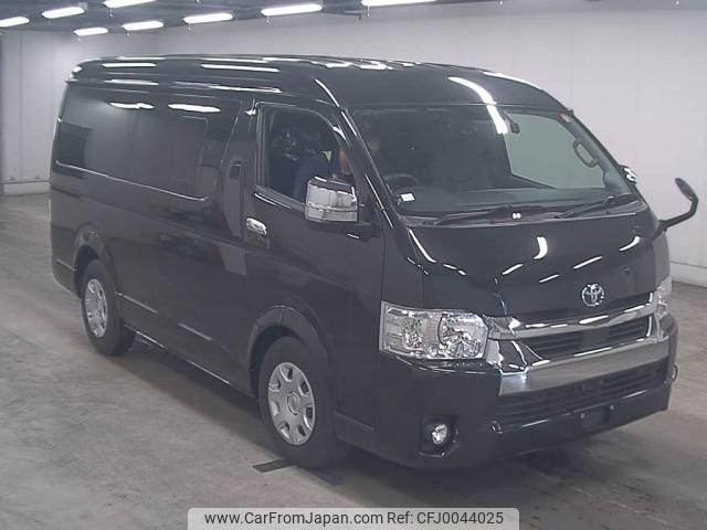 toyota hiace-wagon 2021 quick_quick_3BA-TRH214W_TRH214-0066124 image 1