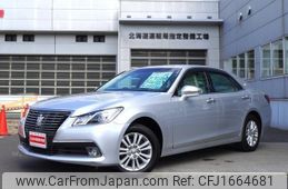 toyota crown 2013 CFJ1664681