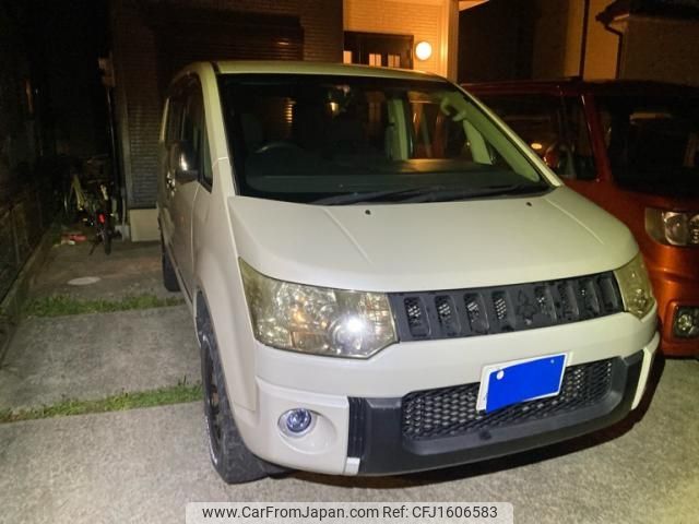 mitsubishi delica-d5 2009 CFJ1606583 image 2