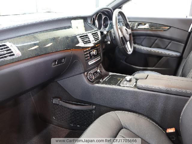 mercedes-benz cls-class 2013 CFJ1705666 image 2