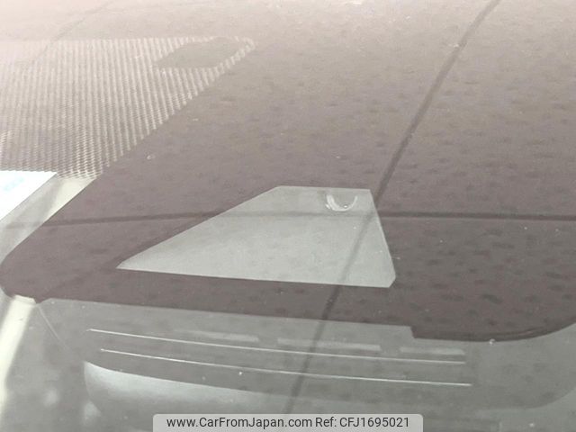 toyota yaris-cross 2023 CFJ1695021 image 2