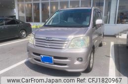 toyota noah 2001 CFJ1820967