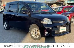 toyota sienta 2012 CFJ1875932