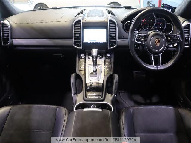 porsche cayenne 2016 quick_quick_ABA-92ACXZ_WP1ZZZ92ZGLA78458 image 2