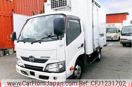 hino dutro 2017 GOO_NET_EXCHANGE_0702161A30250602W001