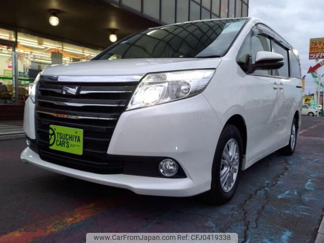 toyota noah 2017 -TOYOTA--Noah DBA-ZRR80G--ZRR80G-0323064---TOYOTA--Noah DBA-ZRR80G--ZRR80G-0323064- image 1