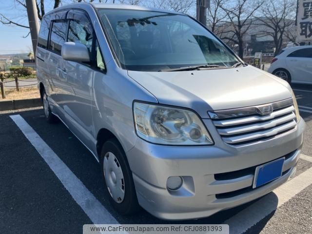 toyota noah 2005 -TOYOTA--Noah TA-AZR60G--AZR60-0017313---TOYOTA--Noah TA-AZR60G--AZR60-0017313- image 2