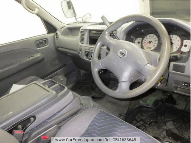 nissan caravan-bus 2005 CFJ1633648 image 1