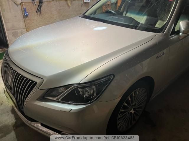 toyota crown-majesta 2014 -TOYOTA--Crown Majesta DAA-GWS214--GWS214-6004597---TOYOTA--Crown Majesta DAA-GWS214--GWS214-6004597- image 1