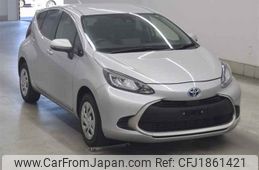 toyota aqua undefined CFJ1861421