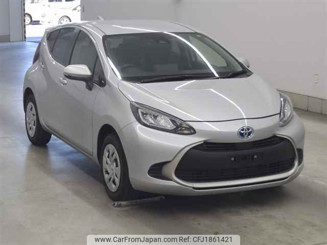 toyota aqua undefined CFJ1861421 image 1