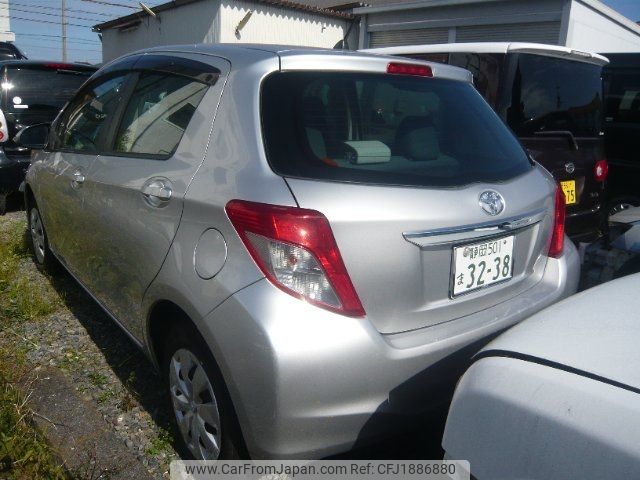 toyota vitz 2012 CFJ1886880 image 2