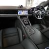 porsche panamera 2018 quick_quick_G2J29A_WP0ZZZ97ZJL188368 image 8