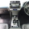 toyota land-cruiser-prado 2018 ENHANCEAUTO_1_ea300250 image 22