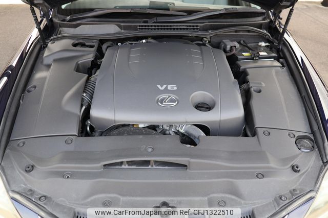lexus is 2013 CARSENSOR_JP_AU6400353137 image 2