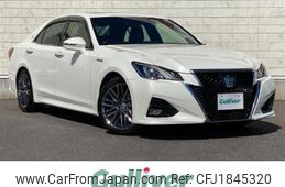 toyota crown 2017 CFJ1845320