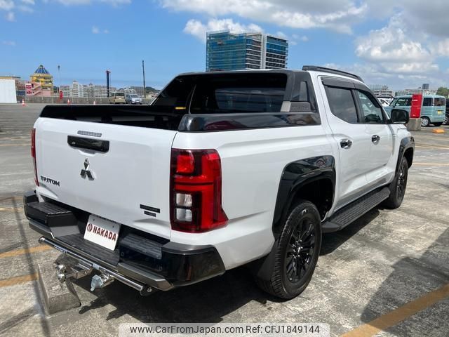 mitsubishi triton 2024 CFJ1849144 image 2