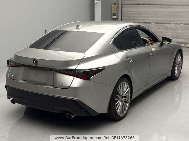 lexus is 2020 CFJ1673265 image 2