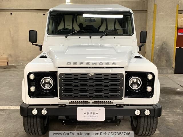 land-rover defender 2016 GOO_JP_700057071230220304002 image 2