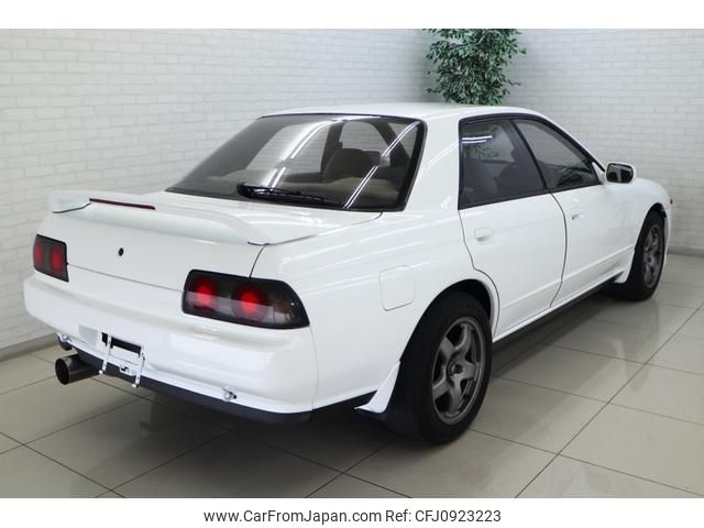 nissan skyline 1989 GOO_JP_700100203130250321002 image 2