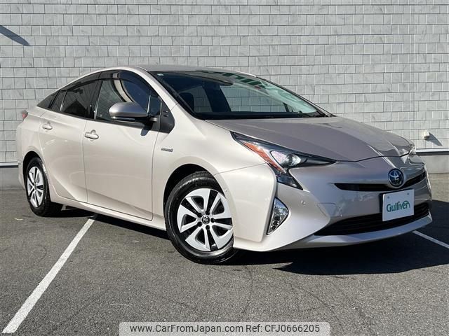 toyota prius 2016 -TOYOTA--Prius DAA-ZVW51--ZVW51-8023301---TOYOTA--Prius DAA-ZVW51--ZVW51-8023301- image 1