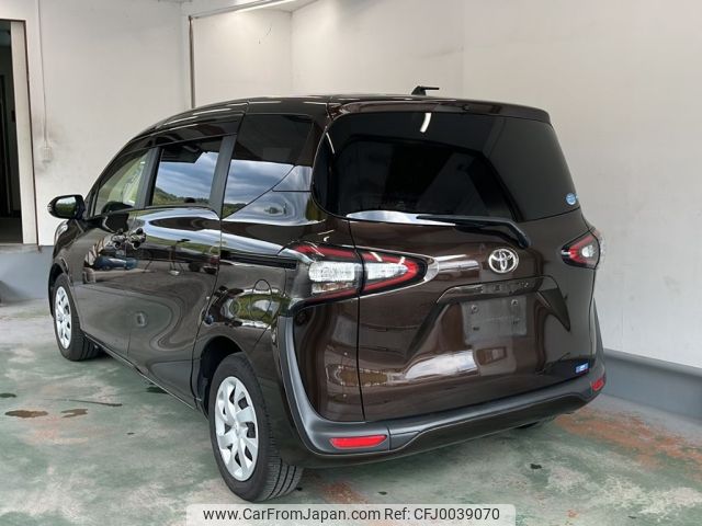 toyota sienta 2016 -TOYOTA--Sienta NSP170G-7035372---TOYOTA--Sienta NSP170G-7035372- image 2