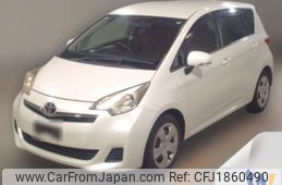 toyota ractis 2011 CFJ1860490