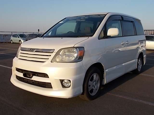 2003 Toyota Noah AZR60 2WD - Car Price $777