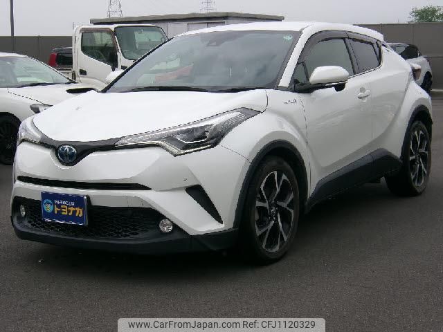 toyota c-hr 2017 quick_quick_DAA-ZYX10_ZYX10-2045491 image 2