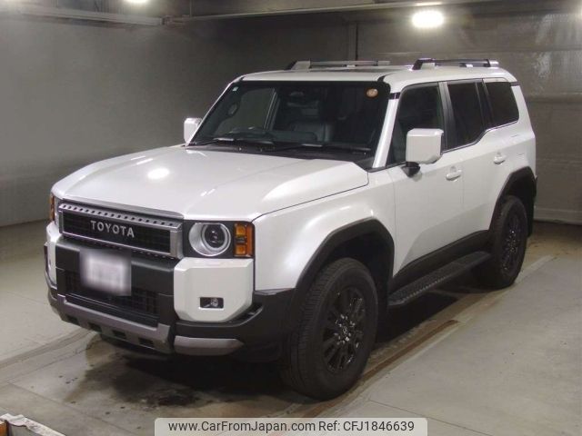 toyota land-cruiser-wagon 2025 CFJ1846639 image 1