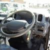 isuzu elf-truck 2000 22111101 image 16