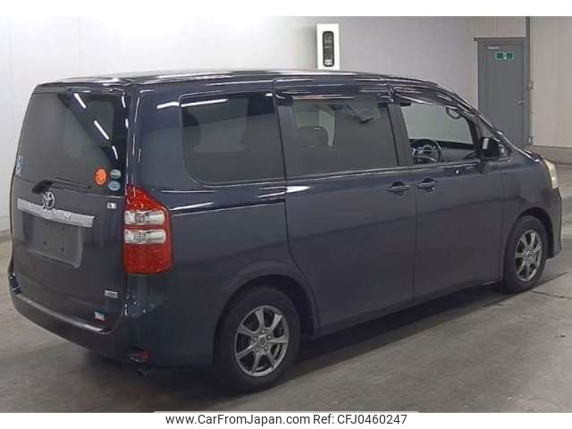 toyota noah 2013 -TOYOTA--Noah DBA-ZRR70G--ZRR70G-0538975---TOYOTA--Noah DBA-ZRR70G--ZRR70G-0538975- image 2