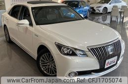 toyota crown-majesta 2016 CFJ1705074
