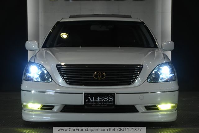 toyota celsior 2004 CARSENSOR_JP_AU6321004674 image 1