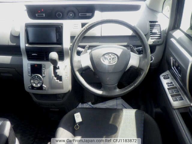 toyota voxy 2008 NIKYO_DT12965 image 1