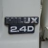 toyota hilux 1988 CFJ0373060 image 8
